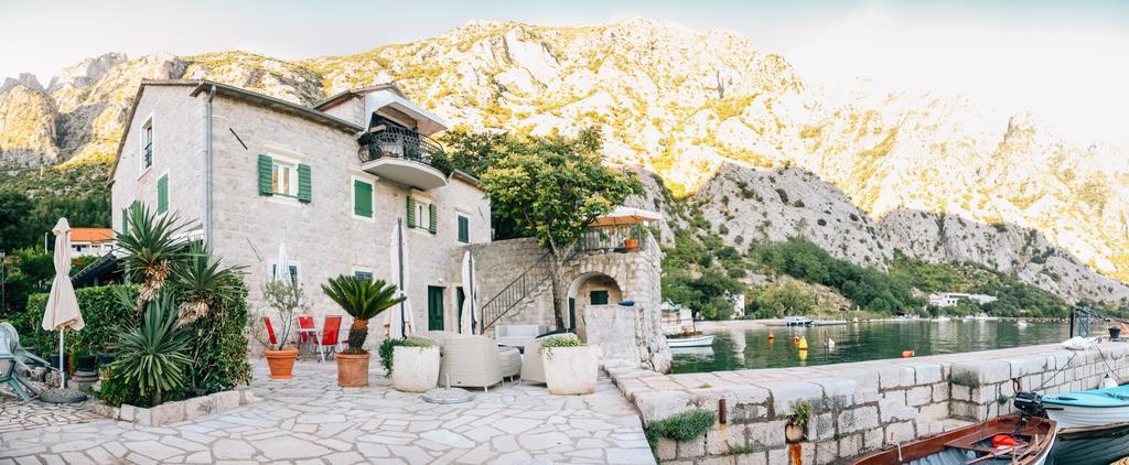 Apartment Lukiduki At The Beach - Kotor Exterior photo